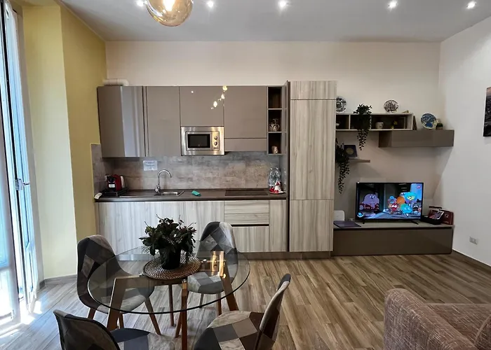 Central Lepetit Apartment De Luxe